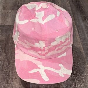 💞 Pink & White Camouflage Hat
